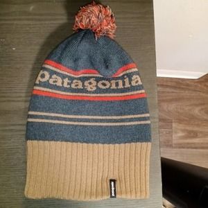 Patagonia Powder Town Beanie with POM